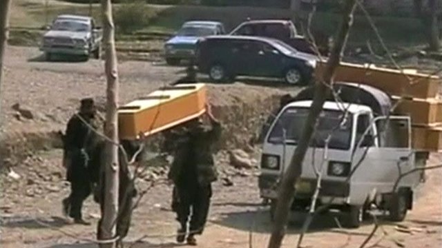 Deadly bomb attack on Pakistan polio team kills 11